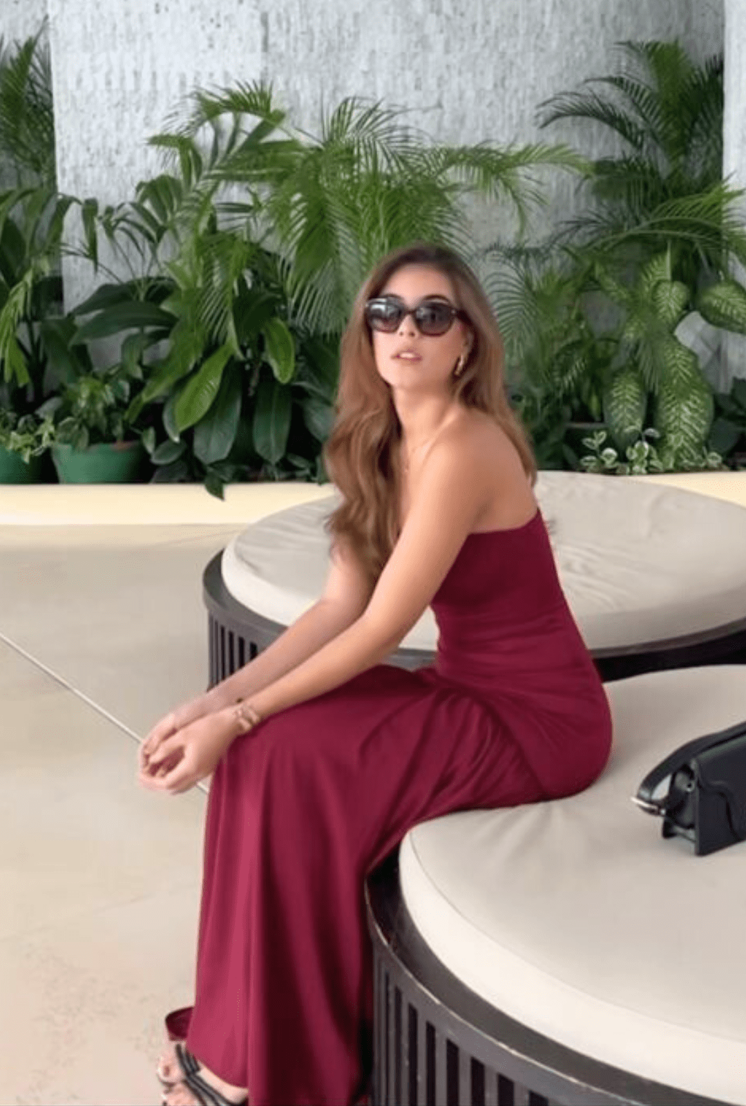 Vestido tulipán  vinotinto
